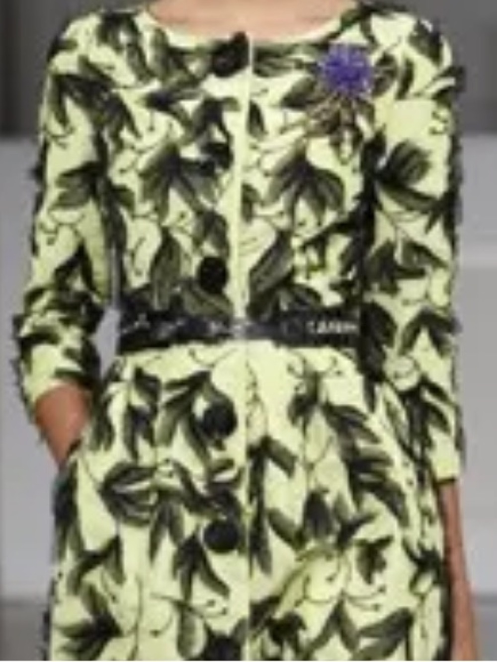 Gold Chain & Italian Leather Vintage Belt - Oscar de la Renta Runway Sample XS - Picture 9 of 9